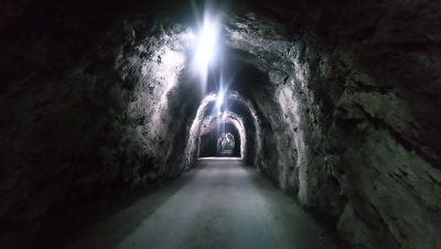800 Meter langer Tunnel beim Col du Sanetsch (©Daniel Witzke)